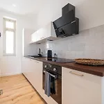 Διαμέρισμα Large 2 Bedroom With Sea View 50m From Monaco *