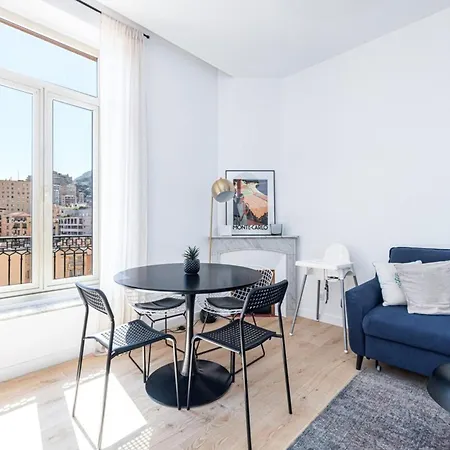 Large 2 Bedroom With Sea View 50m From Monaco *