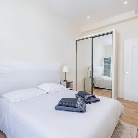 公寓 Large 2 Bedroom With Sea View 50m From Monaco *