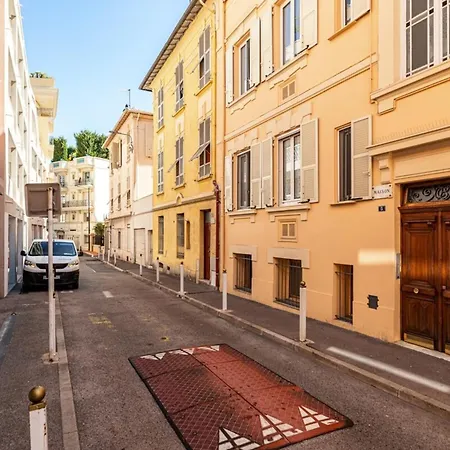 Large 2 Bedroom With Sea View 50m From Monaco